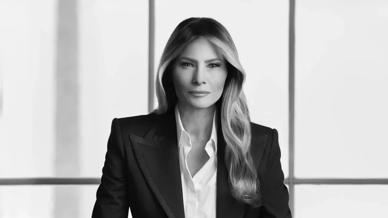 Melania Trump official 2025 portrait in White House.
